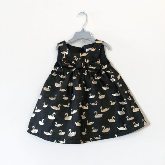 Toddlers dress with bow - Picture 1 of 10